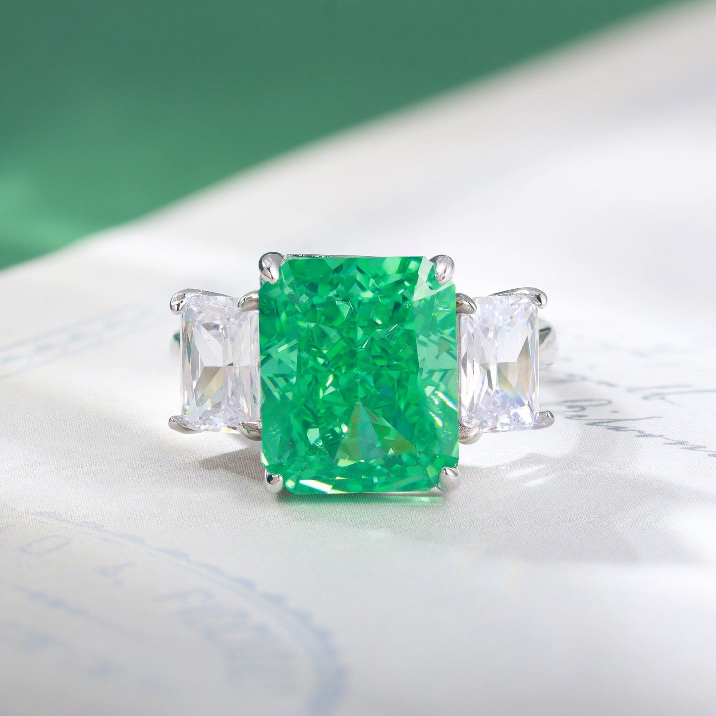 Anel Esplendor de alta fusão verde Esmeralda - Carbon Diamond XYR101439