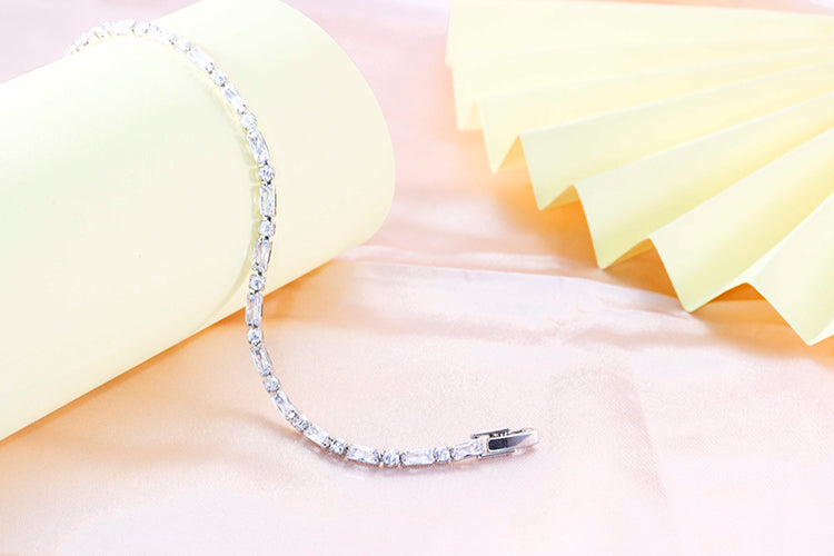 Pulseira Luxo necessario DCG0738