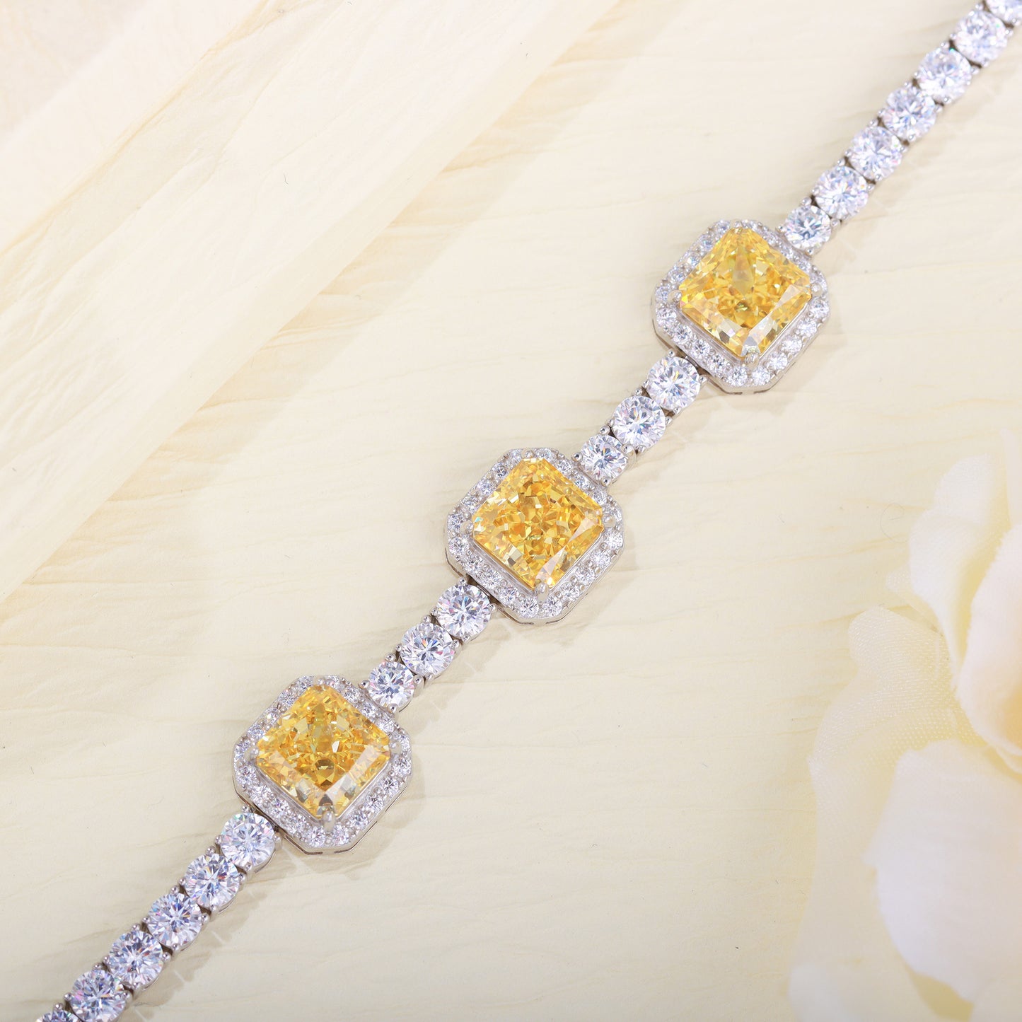 Pulseira Reluzente de alta fusão Cristal e Yellow Fancy - Carbon Diamond  XYH101008