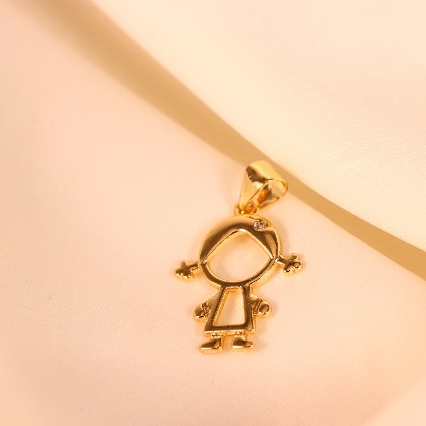 Pingente Menina de Lacinho DCG0162