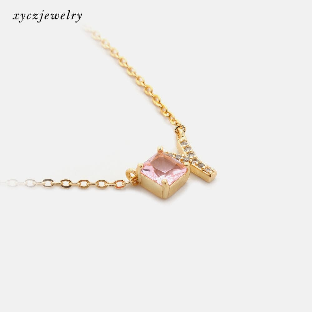 Colar letra cravejada e pedra XYN100551 项链