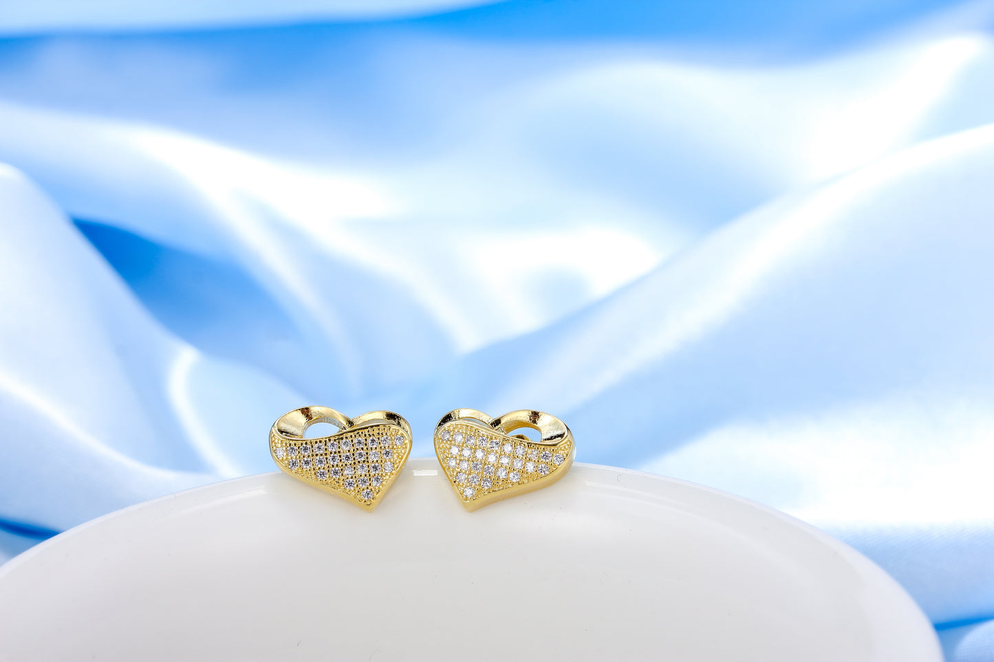 Brincos movimento XYE101900