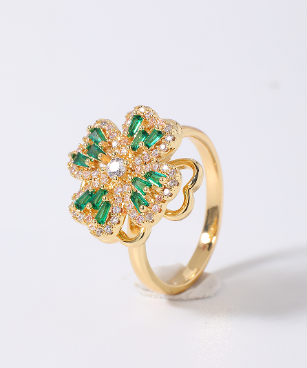 Anel Trevo da Sorte Cravejado EBG0044