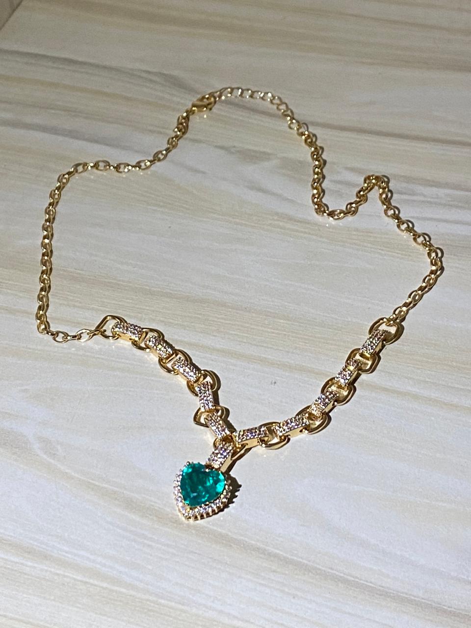 Colar Elos Cravejados com coracao em lapidado XYS102024