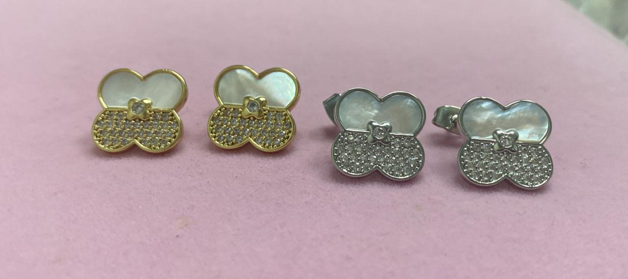 Brincos Flores de Luz madre perola XYE105677