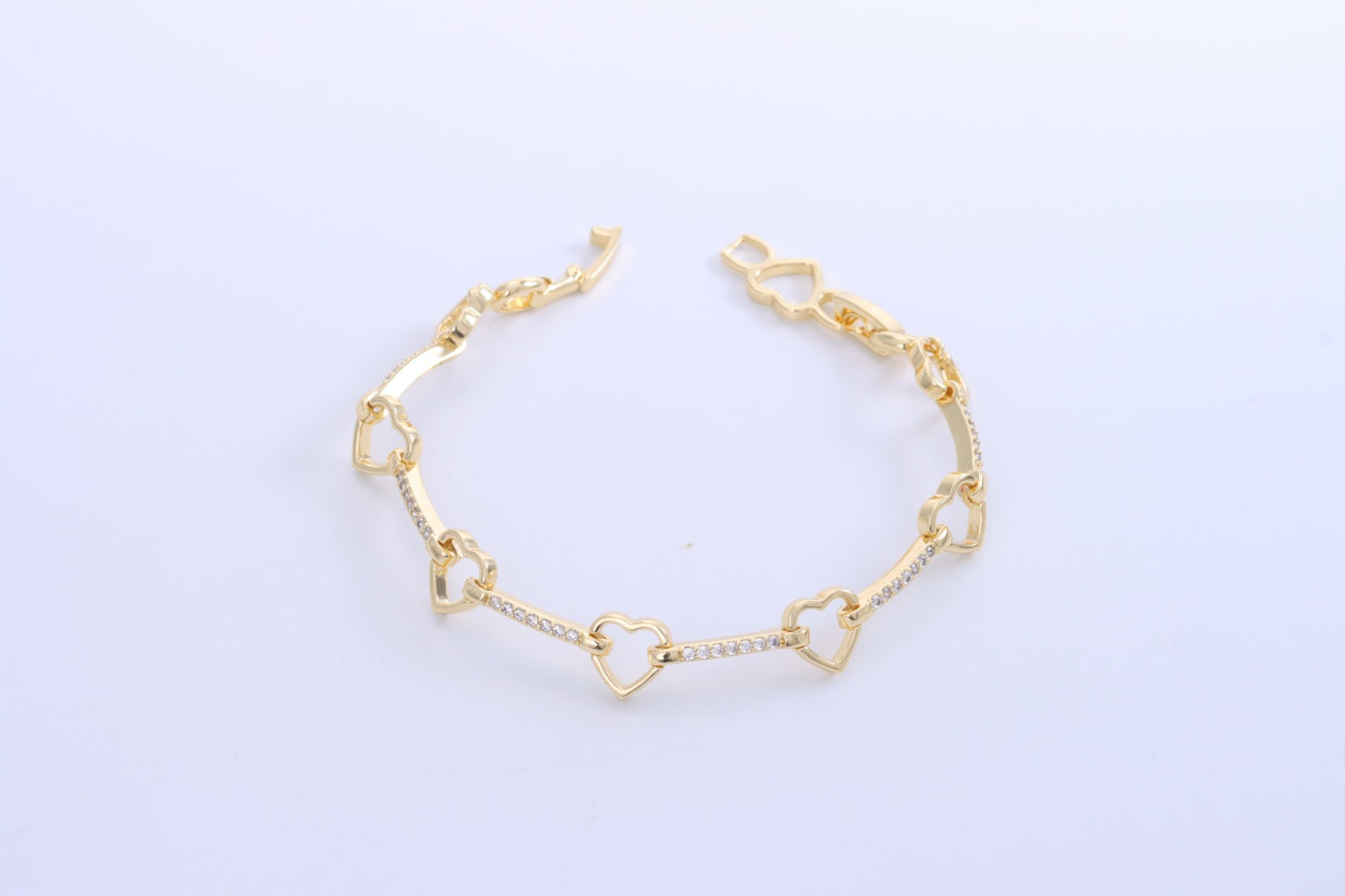 Bracelete Coracoes cravejados DCG0398