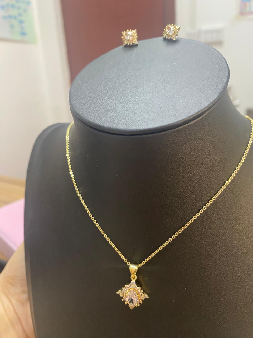 Conjunto Cravejado DCG0543