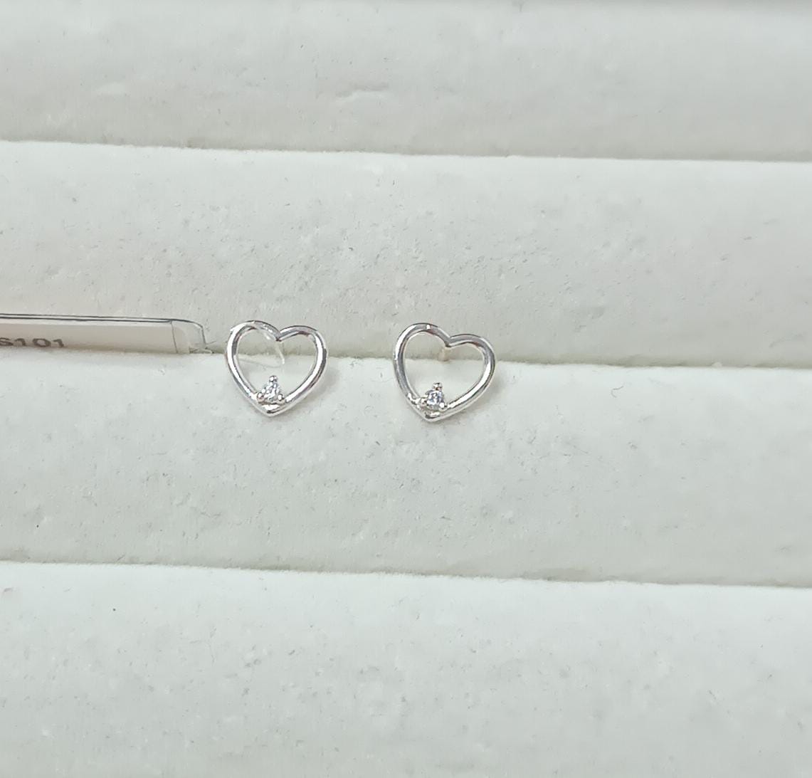 Brincos Prata 925 Coracao vazado SE20749S101