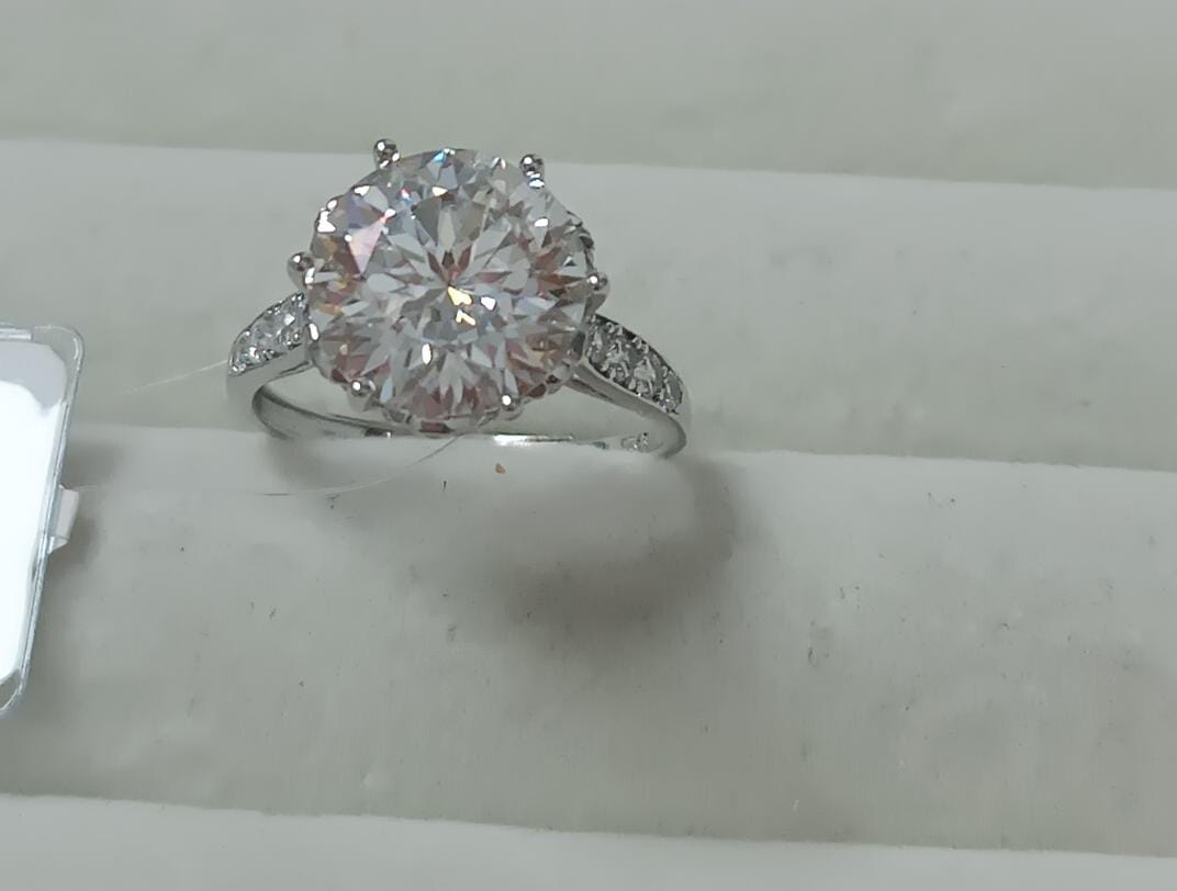 Anel em prata 925 e Moissanite 5.0 Quilates MJ-0308B-3110