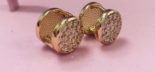 Brincos Esfera Plana Cravejada DCG1103