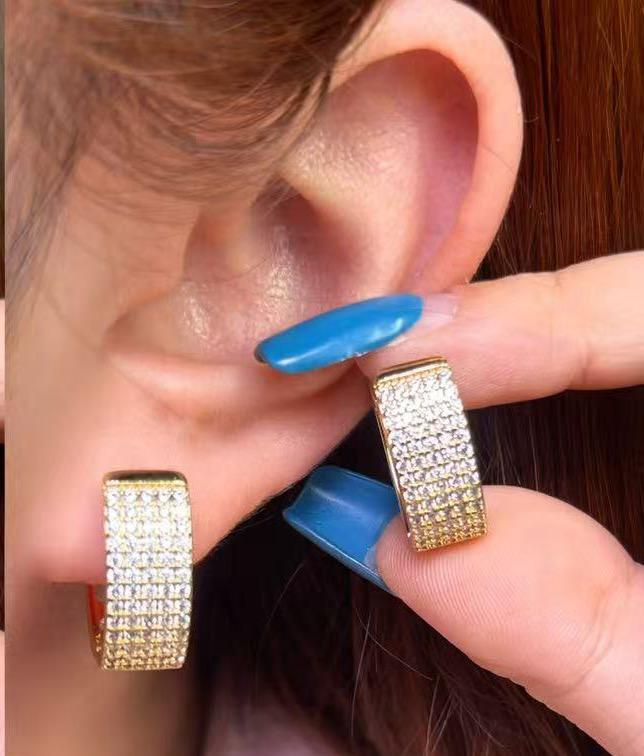 Brincos Luxo e perfeicao DCG1197