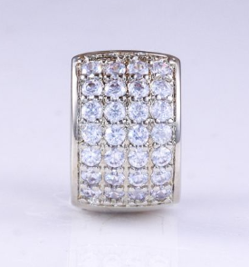 Brinco Argolinha Cravejada pave YE0005