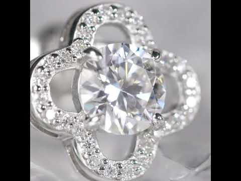 Brinco Trevo com ponto de luz XYE104887