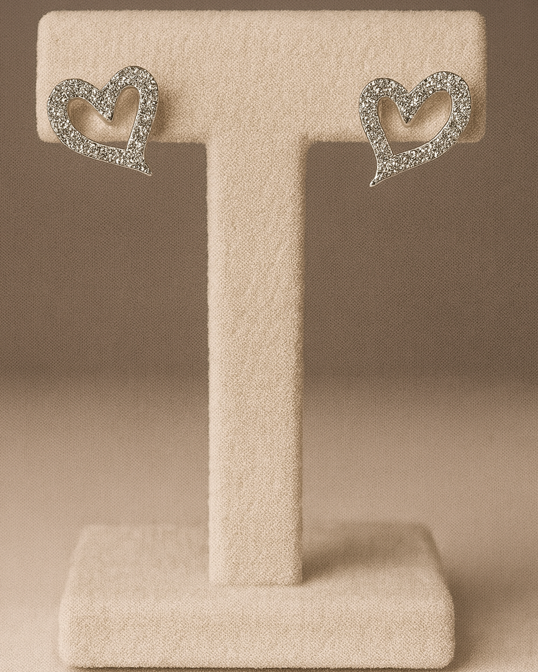 Brinco Coração Vazado Cravejado - Prata 925 DCG0368