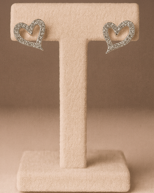 Brinco Coração Vazado Cravejado - Prata 925 DCG0368