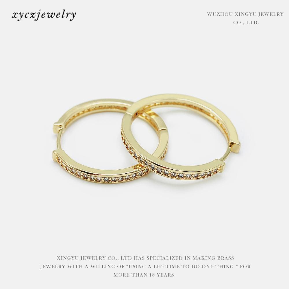 Brinco Argola"M" Fina XYE101748