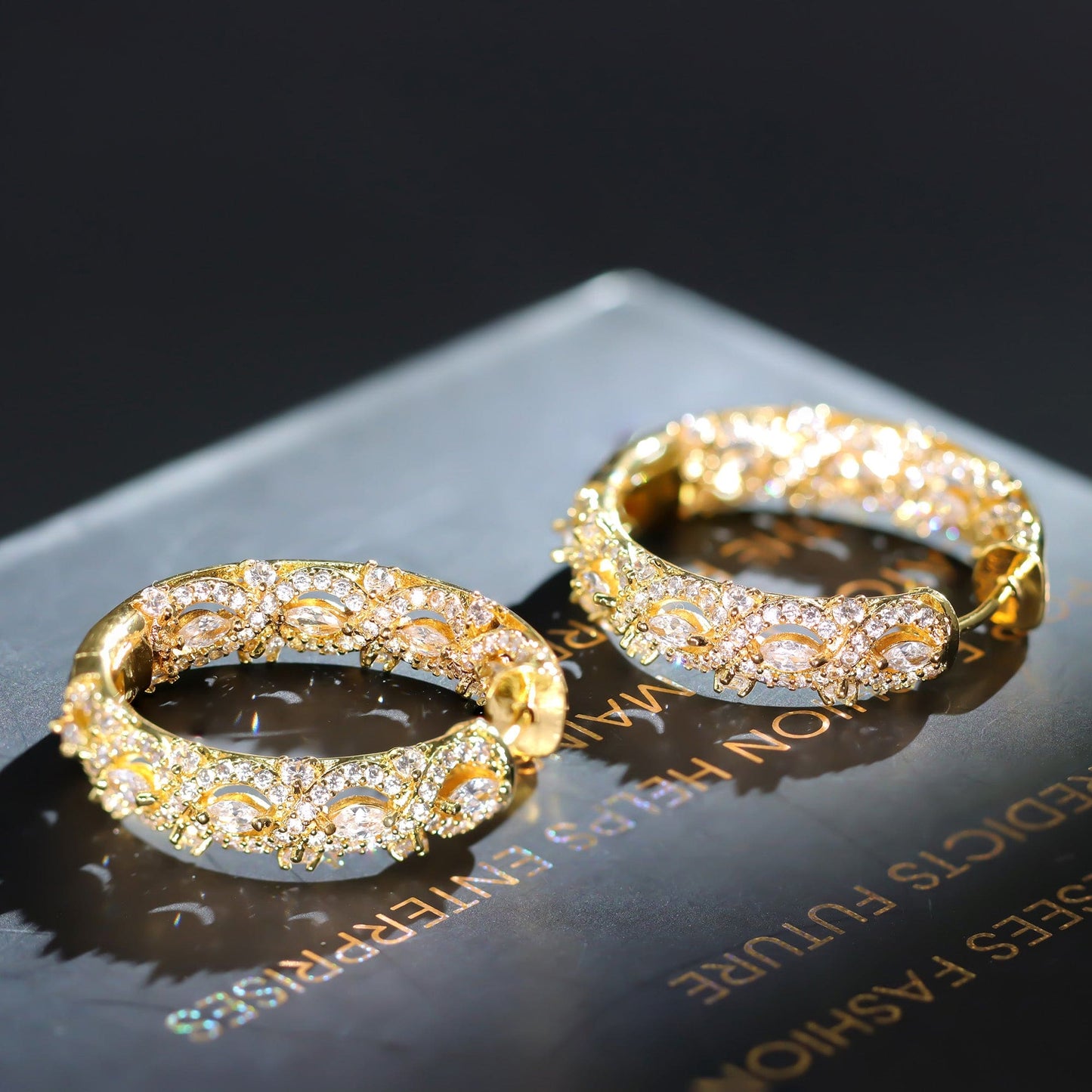 Argola Navete Cravação Interna Cristal  XYE101623 earring