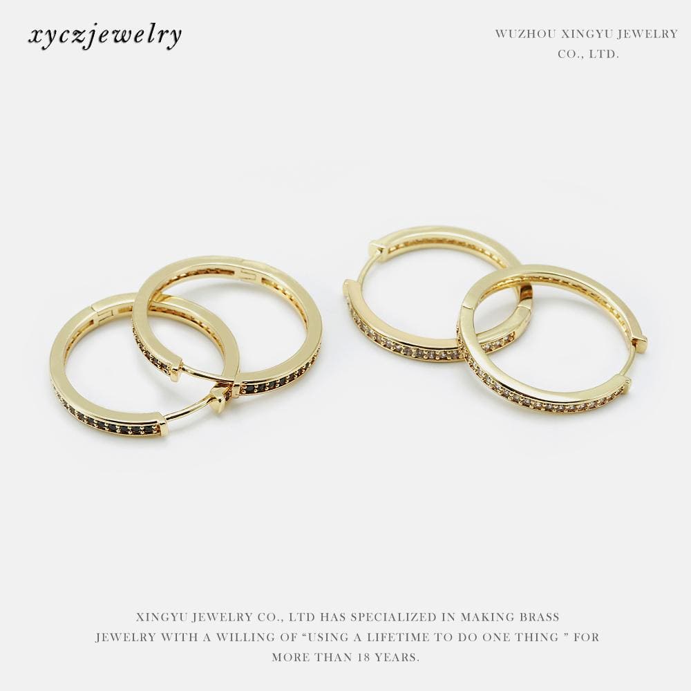 Brinco Argola"M" Fina XYE101748