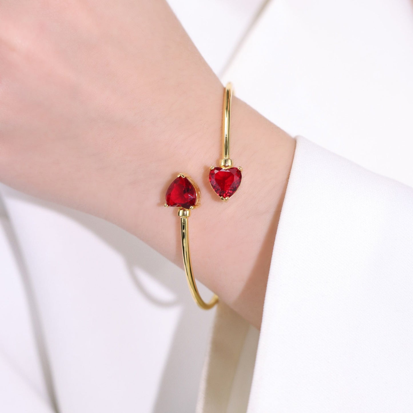 DESC-Bracelete aberto com pontas de coração vermelho - XYH100816